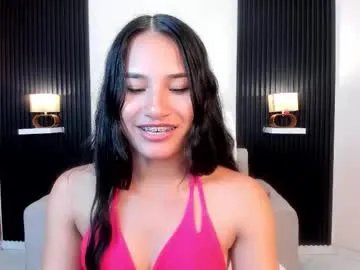 Freechat emilyy_kim on Chaturbate