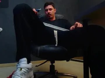 enzorace on Chaturbate