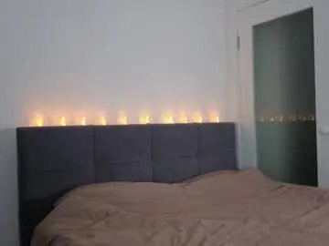 evavuv — Hi guys, I'm back! Welcome! I'm Eva // GOAL: take off skirt [700 tokens left] #18 #skinny #new #teen #shy