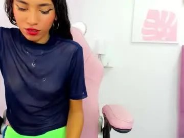 Freechat evelin_shy on Chaturbate