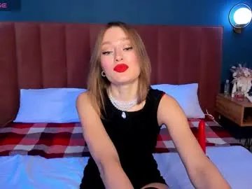 Freechat evelynpoole on Chaturbate