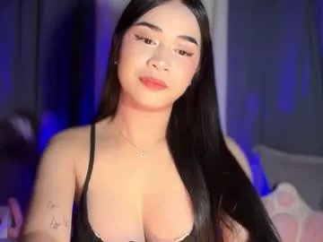 expensivets_chloe on Chaturbate