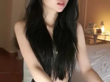 feel_me_00 on Chaturbate