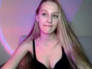 Freechat femkedejager on Chaturbate