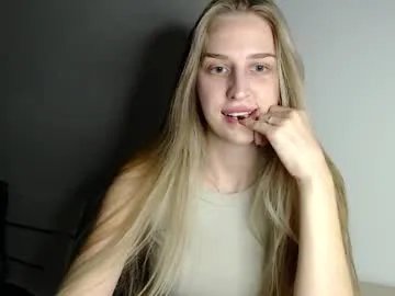 Freechat femkedejager on Chaturbate