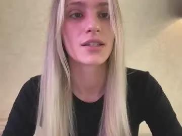 Freechat fflloowweerr on Chaturbate