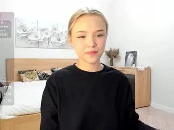 flooora_0 on Chaturbate 