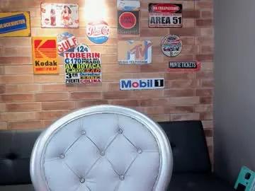 Cute Foxy_rhenna wants you to fuck her body now foxy_rhenna from Chaturbate