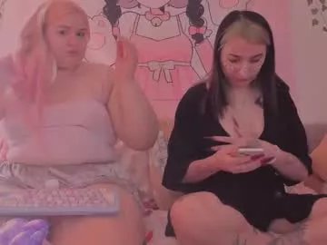 Freechat freakcute_friends on Chaturbate