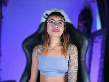 Freechat ghostlydolll on Chaturbate