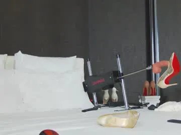 hefner_girl on Chaturbate