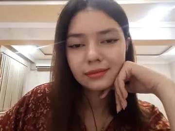 Freechat helgakraszewski on Chaturbate