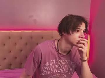 hugebangins_ on Chaturbate 