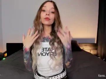 Freechat ilxil on Chaturbate