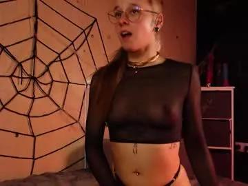 izzy_inked on Chaturbate 