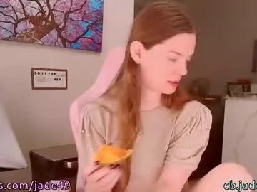 jade49 on Chaturbate
