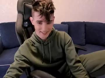 james_mil from Chaturbate