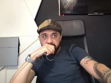 Freechat jamesmyersx on Chaturbate