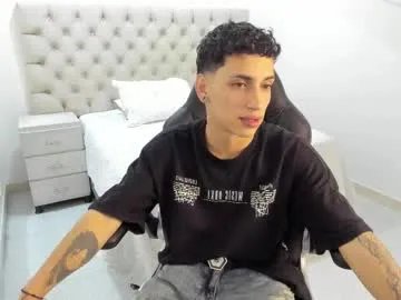 jhoanleandro on Chaturbate