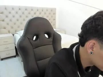 jhoanleandro on Chaturbate