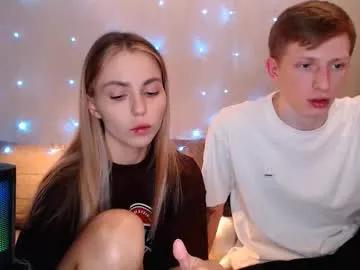 Away julsweet on Chaturbate