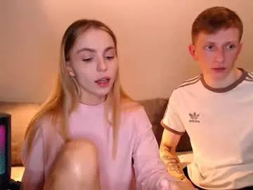 Away julsweet on Chaturbate