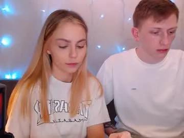 Away julsweet on Chaturbate