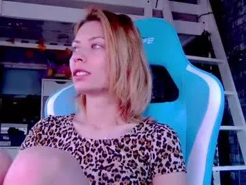 karoline121 on Chaturbate 