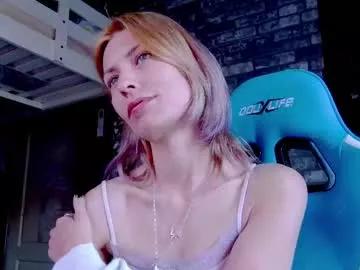 karoline121 on Chaturbate 