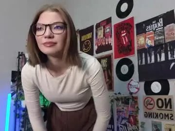 kenyattawestermark — GOAL: do u wanna play with my lips? [22 tokens remaining] Naughty Sunday and little Fitness with Lisa Laine, yeah, it's me and I'm new here! #new #blonde #young #skinny #teen