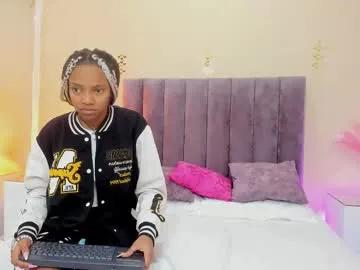 kiarasimons_ on Chaturbate