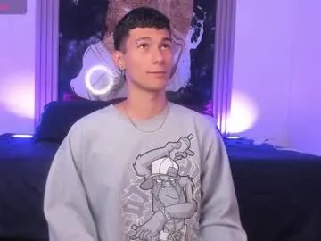 kingparker1 — GOAL: Hi Alexx!! [17 tokens remaining] let's have fun guys!!! my favorite tips 10,12,25,38,100,120,160,200,1000....... #latino #bigcock #cum #smoke #lovense