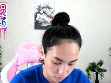 Freechat kira_lilian on Chaturbate