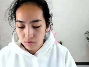 Freechat kira_lilian on Chaturbate