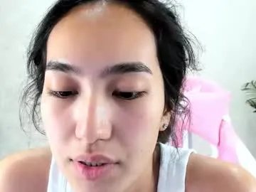 Freechat kira_lilian on Chaturbate