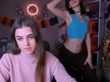 Watch Chaturbate's Kitniss_dreamy kitniss_dreamy from Chaturbate