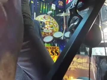 Freechat kiveuxmakeu on Chaturbate