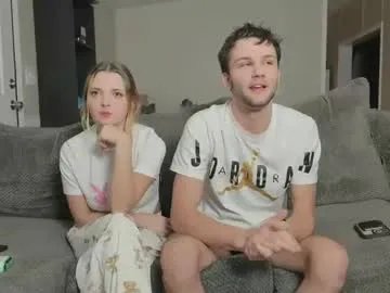 Freechat kjbennet on Chaturbate