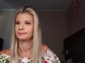 kristineamore on Chaturbate