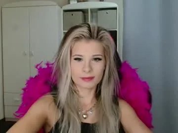 kristineamore on Chaturbate