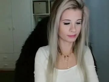 kristineamore on Chaturbate