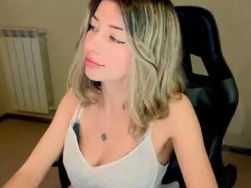 lenamuti on Chaturbate 