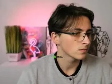 leo_valor on Chaturbate