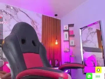 lia_roux1 on Chaturbate