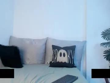 liilygomez on Chaturbate