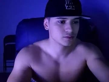 lilhotnando on Chaturbate