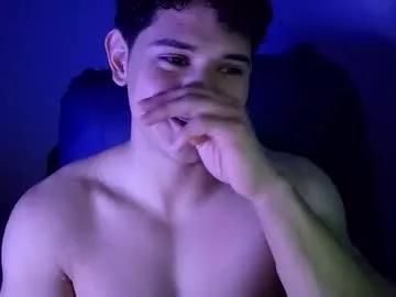 lilhotnando on Chaturbate