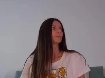 Freechat lilyroselyn on Chaturbate