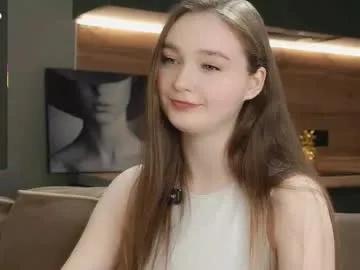 linalure on Chaturbate