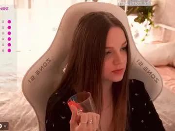 Discover sexy escort Linesssssa linesssssa from Chaturbate